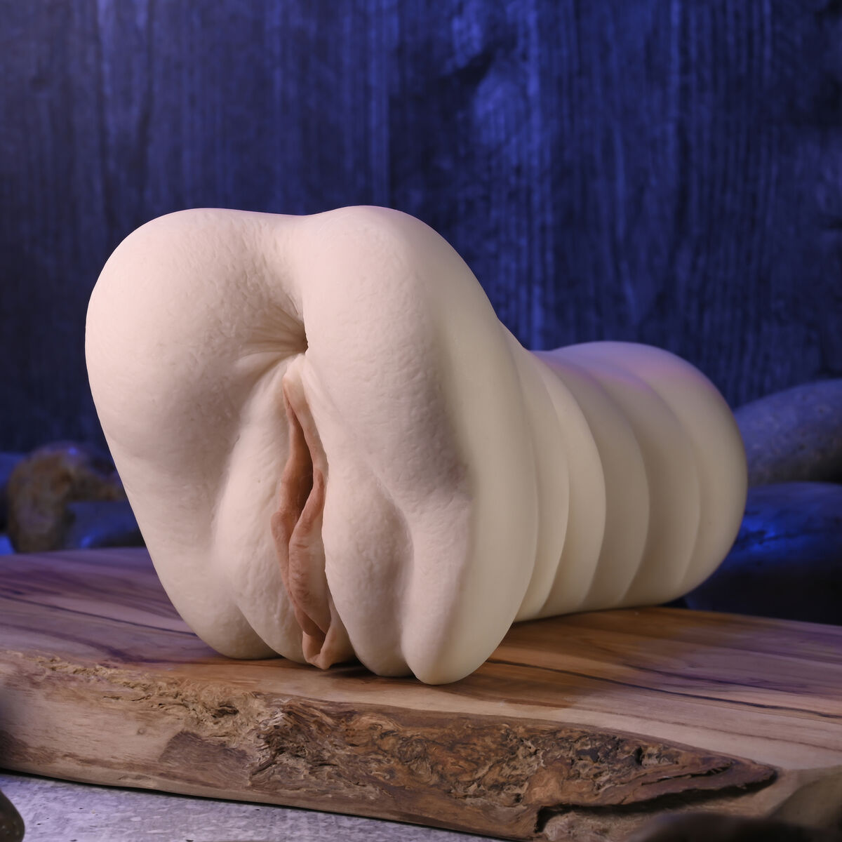 V4H687736B8D93917DCBFE86A81203E7C0CR5679201P10