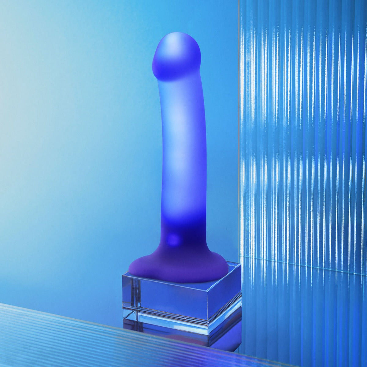 Strap On Me Glow-LED Dildo Purple - M