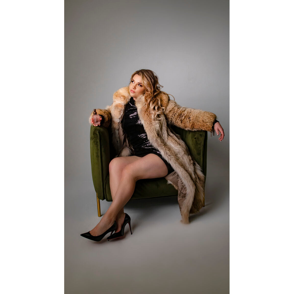 V4H7A5239B137ED46FEE269D1B95629B4C2R5544893P8